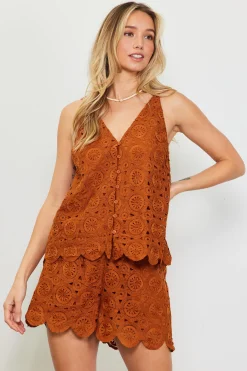 SKIES ARE BLUE Crochet Scalloped Hem Tank Top* Sleeveless Tops