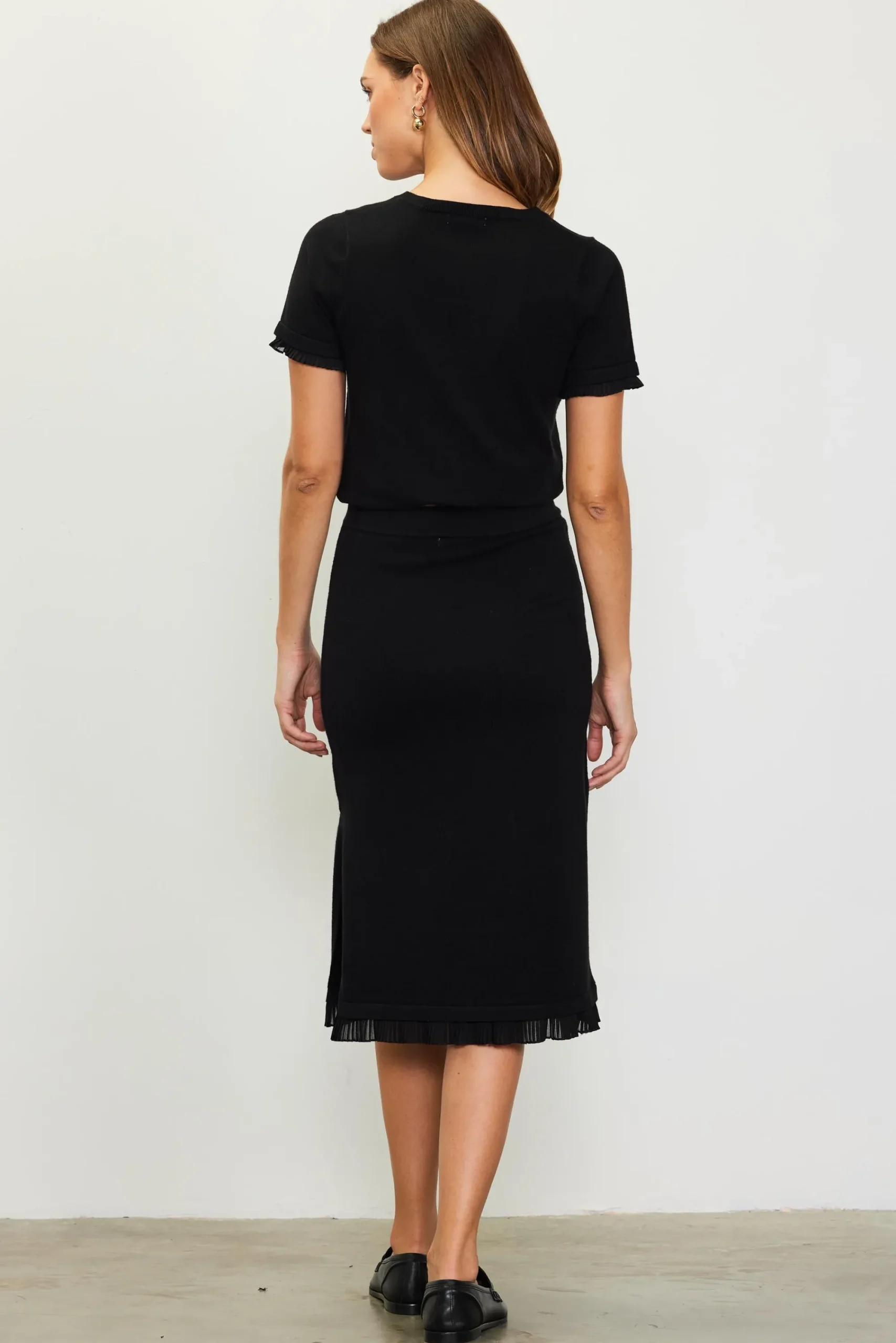 SKIES ARE BLUE Knit Midi Ruffle Detail Skirt* Skirts