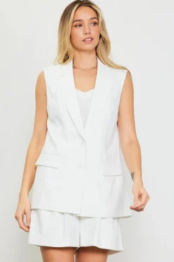 SKIES ARE BLUE Sleeveless Tailored Blazer* Blazers